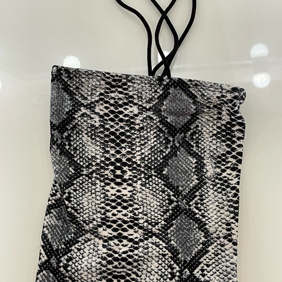 SHEIN Tank Top - Picture 4 of 4